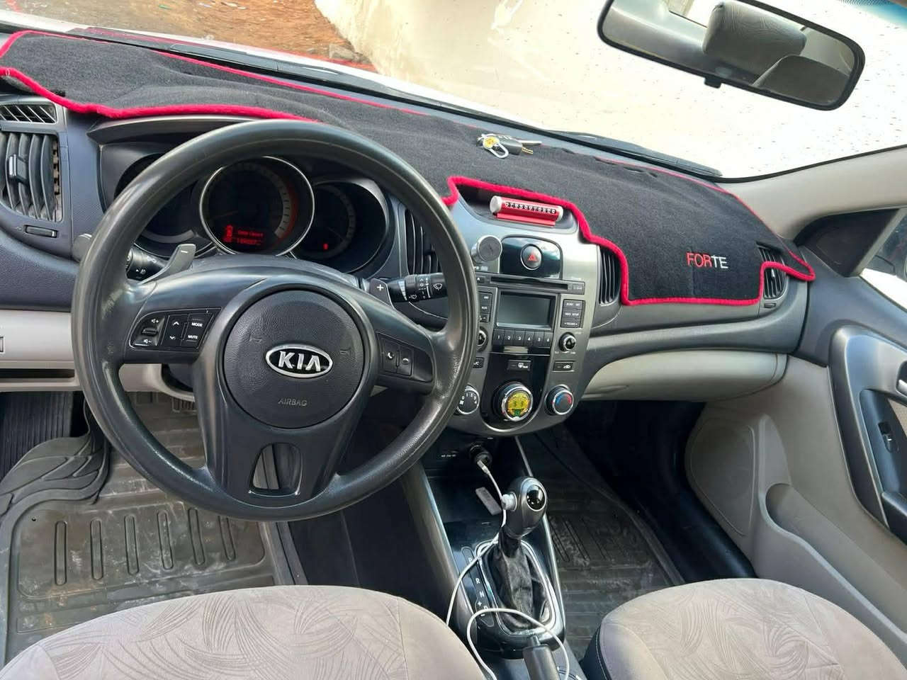 سلام عليكم كيا سيراتو 2012 - فول مواصفات
السيارة نظيفة جداً وبحالة ممتازة . المواصفات: (إشارات بالمرايا، تحكم ستيرن، حساسات). السونار جديد وموجود بالمنشور.
السعر: 118 (قابل للتفاوض البسيط) الاتصال ***********
