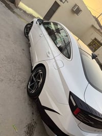 سونتا ٢٠٢٤ كفاله عامه من شخط  بغداد حره فول موصفات واحد عله واحد ٠٧٨٢٢...