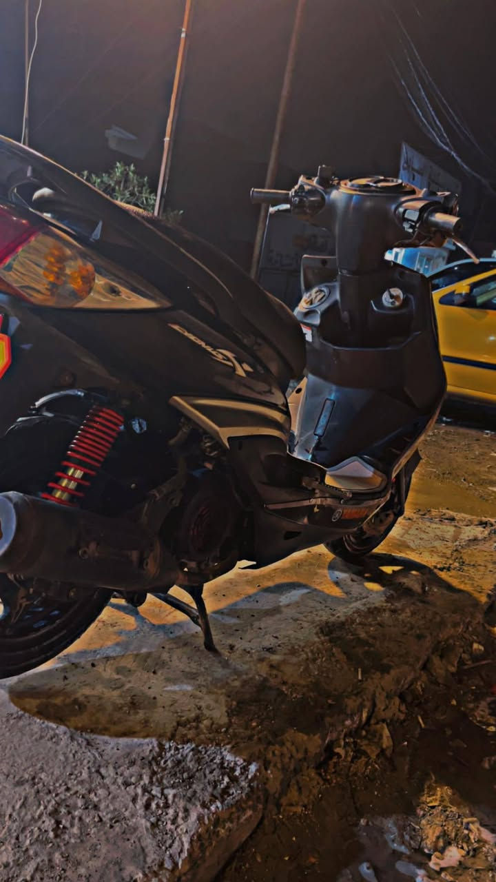 السلام عليكم 
سكنس فحل ياباني نوزل  الدراجه كفاله عامه برغي ممفتوح بيها شلعه معدل دراجه جديده ستاند حساس تدفأت يدات السعر ٩٥٠ وبيها مجال مكاني قرب جسر الدوار ***********
