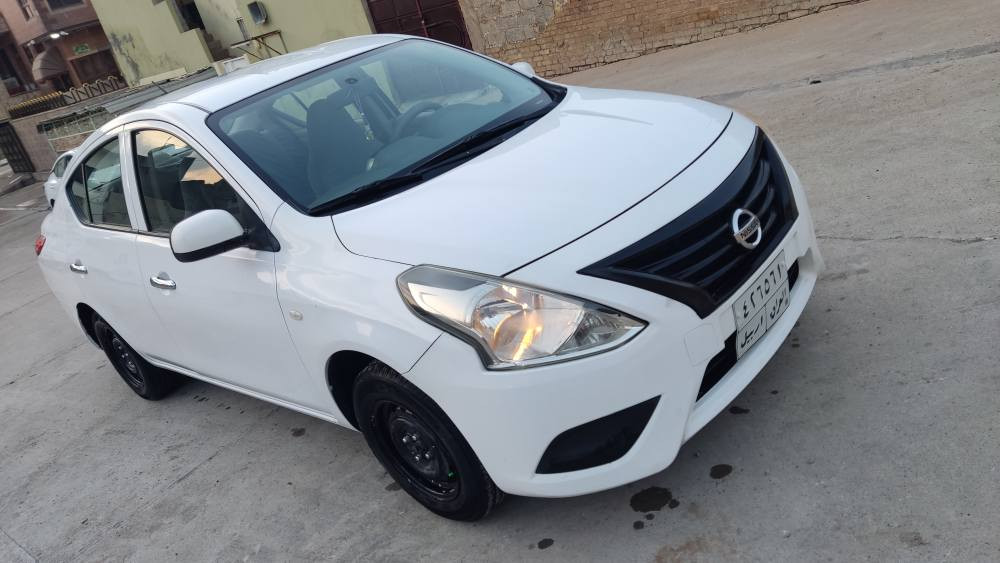 نيسان صني موديل 15 مواصفات كير اتوماتيك جام كهربائي باور قفل مركزي ABS سياره بيها 4 قطعه صبغ بدون ظربه دواخل كير محرك بشرط بيها دفتر بنزين سياره بسمي شراي يخابرني 
*********** كركوك, العراق
