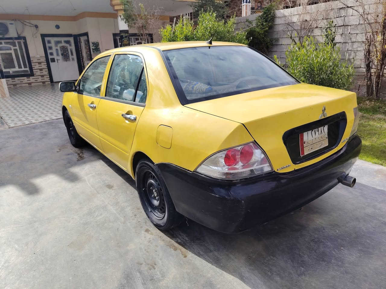 السلام عليكم
للبيع لانسر موديل 2010  رقم ديالى محرك جديد  مكان ديالى سراجق سونار موجود بل صور السعر ٧٠ وبيه مجال تصل على رقم هاتف ***********
