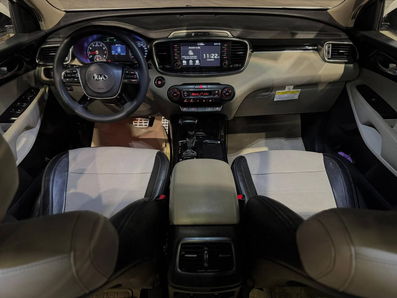 بسم الله ماشاء الله من رخصة الادمن
اليدور جديد ونظيف هذا جديد 🤍
كيا سورنتو خليجي مكفوله كفاله عامه
ماشيه 60 الف كيلو حقيقي شرط الفحص 
فقط بارد شبر مامبين ابد بالباب الخلفي العكس السايق ✅
المواصفات فوول 1/1 للأخير ميحتاج اذكرهن
السياره بعدها بريحه الشركه رقم بغداد الجديد بااسمي ✅
مكاني بغداد الكريعات
السعر 258 وبيها مجال بسيط وماكو هيج سعر بهيج مواصفات وممشه مجالها كلش قليل
هـ*********** الشراي يتصل فقط رجاءاً 🙏🏻
