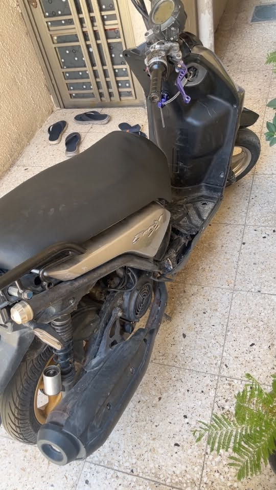سلام عليكم سكنس جبلي ما صالي 6 اشهر منزلها رمبه بس دراجه هاملها من شغل للبيت ما اطلع بيها يرادلها ترتيب مستعجل على بيعتها ب650 بيها مجال حك الجيه الرقم:***********
