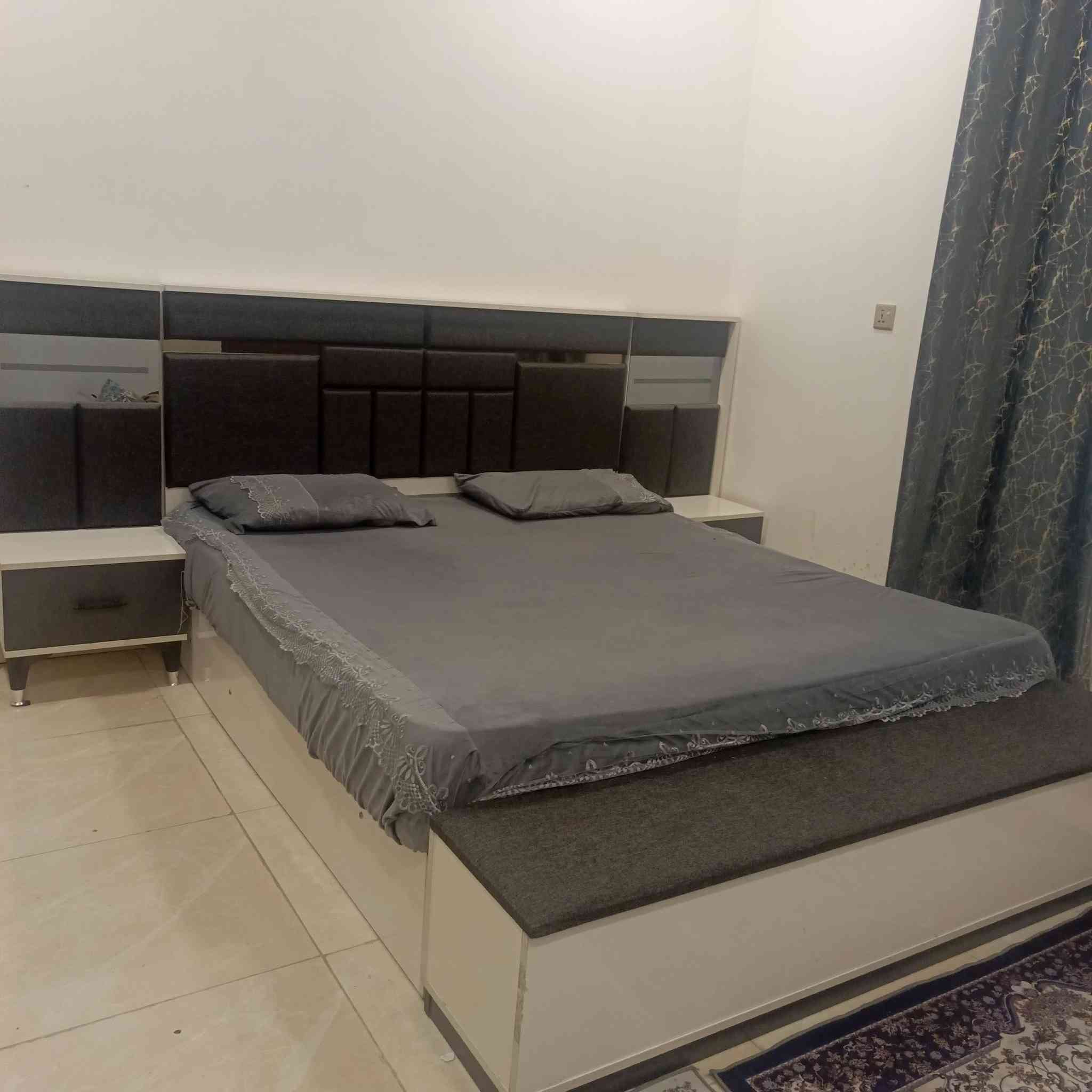 غرفة نوم تركيه جدا نظيفه استعمال قليل ١١قطعه سعرها ٩٥٠بمجال بسيط 
مكان بغداد.


**إذا كنت صاحب هذا الإعلان وتريد حذفه لأي سبب، رجاءا أرسل رسالة إلى الدعم الفني**