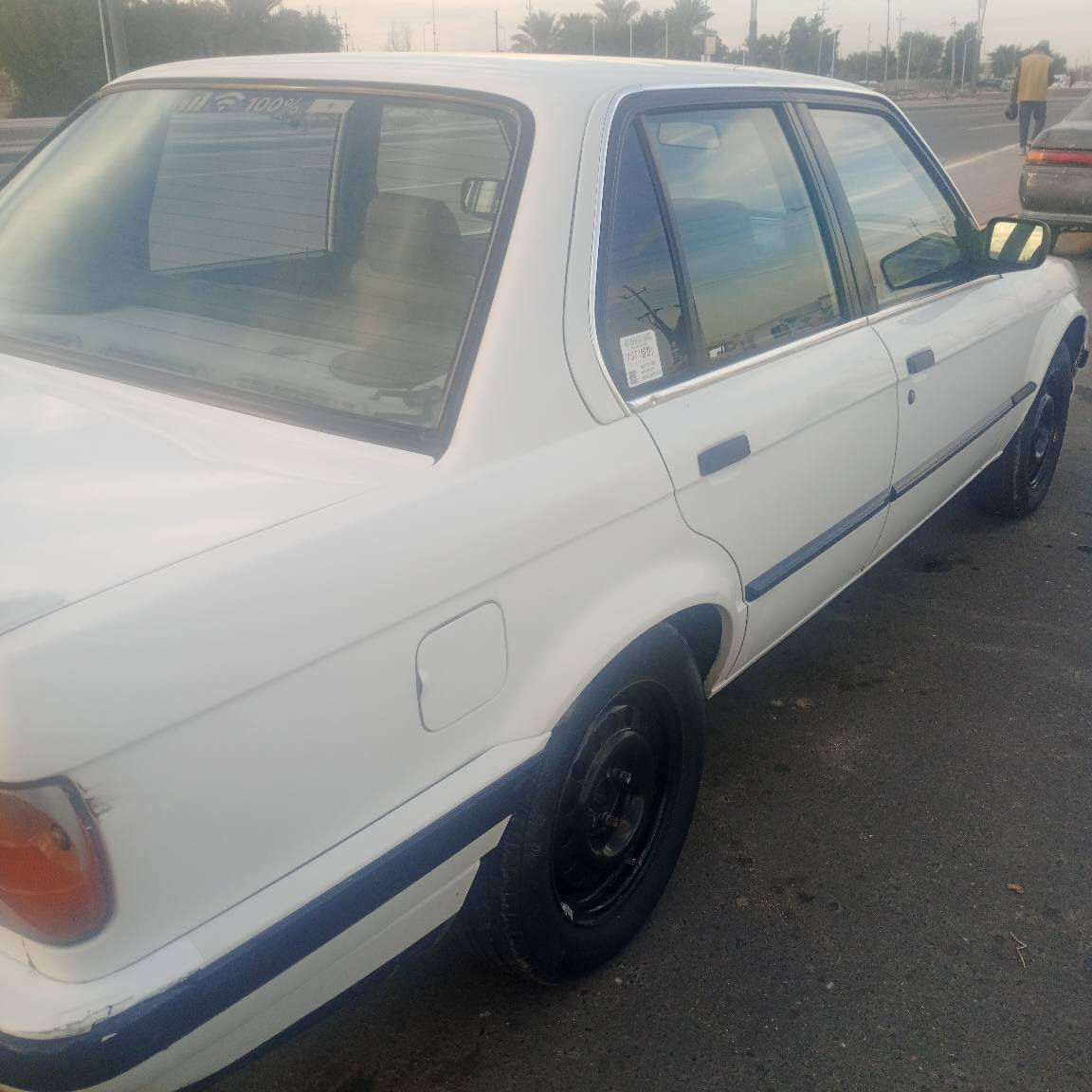 بي ام جديده كير ومكينه بلاديات و مديل 1988 سياره جديده و كهربائيات شغاله وكير عادي مكينه اربع سلندر دواخل سياره نظيفه سنويه 28 مشروع وطني رقم الواتساب *********** الزبير, البصرة
