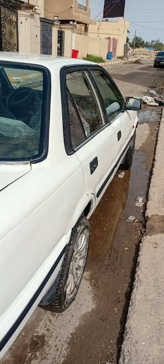 كورلا يسره ابلادي موديل 90 هزه جديده السيارة بسمي گير اوتوماتيك مكينه 1.600 السعر 42 اوبيها  مجال استفسار رقم الهاتف ***********
مكان السيارة سامراء
