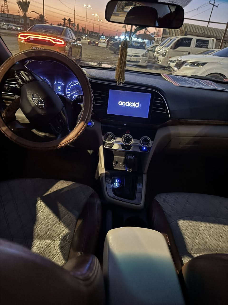 ألنترا 2020.          معرض سيد حسام الشرفي
خليجي كفاله عامه
رقم واسط 
ابيض فول مواصفات 

المكان بابل الشوملي قرب السيطرة 
للاستفسار *********** سيد باقر
***********
