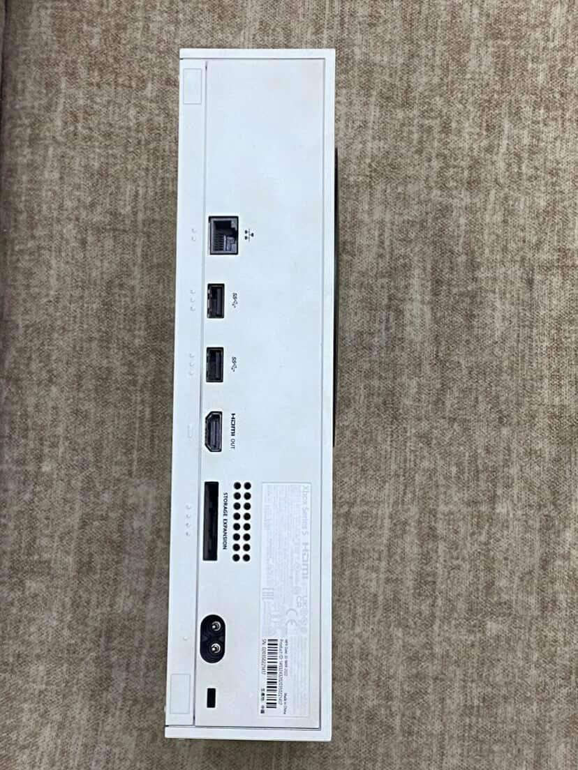 اكس بوكس سيريس اس نضيف كلش دبل جوستك ويا يو بي اس و هارد ب 450 وبي مجال مكاني بغداد


**إذا كنت صاحب هذا الإعلان وتريد حذفه لأي سبب، رجاءا أرسل رسالة إلى الدعم الفني**