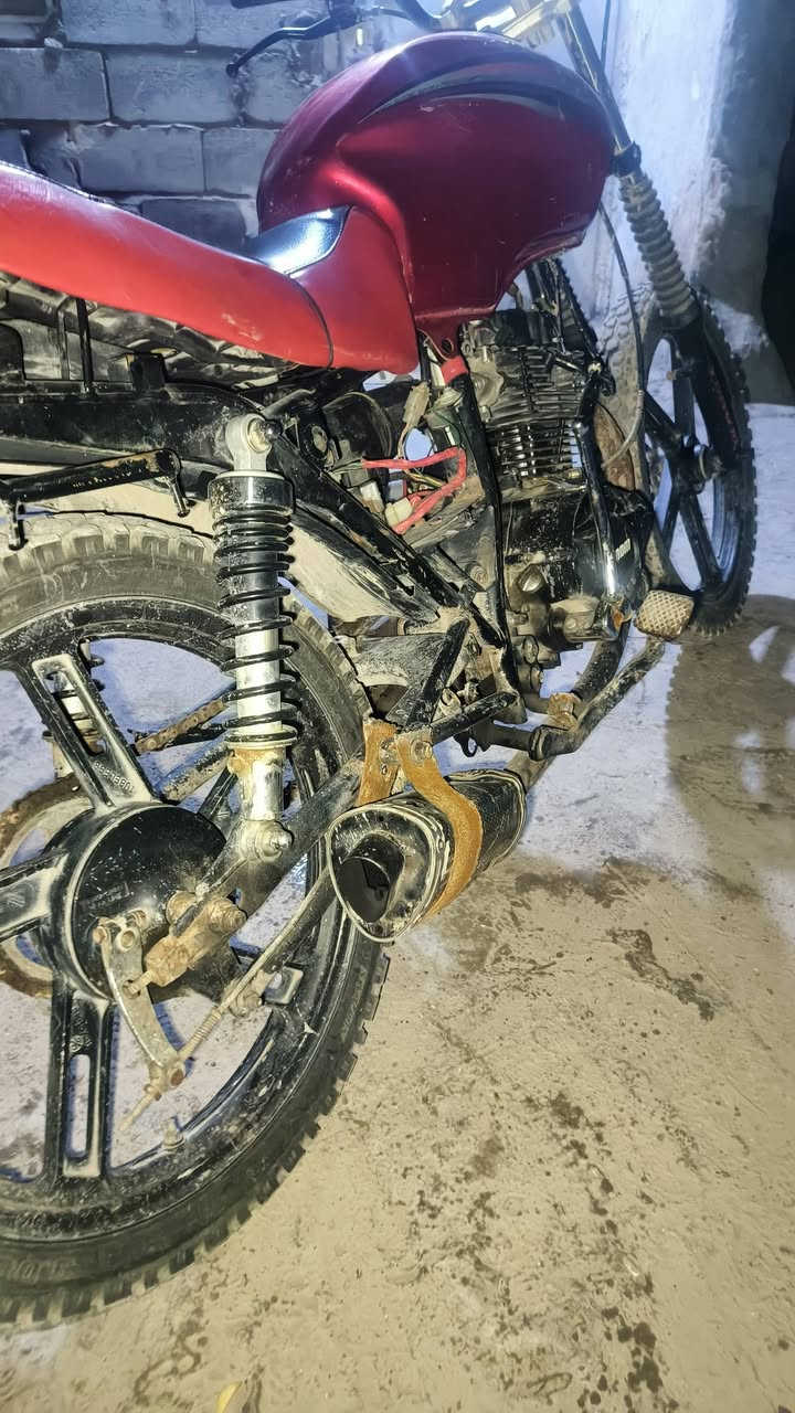 دأيون للبيع نقصه بس جاملغ امامي وكهربأيات بيه صالنصه رياضي توبو السعر ٣٠٠ بدون عمله مكاني بغداد التاجي رقمي  ***********
