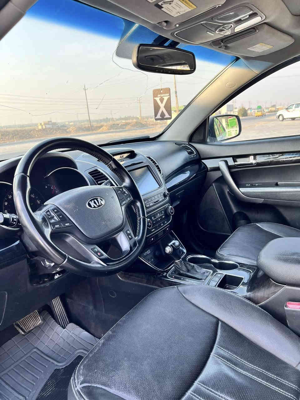 سورنتو 2014 وارد امريكي فول مواصفات سته سلندر حادثه جانبي صور الحادث بلمنشور
السعر 155 
***********
