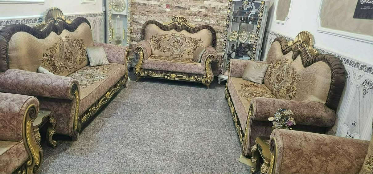 السلام عليكم تخم ملكي تركي للبيع. 6 مقاعدب 350.... بيه عيب فقط 2 رجلين مكسوره وتحتاج تبديل  .... ومن ناحيت النضافه نضافه فول بعده جديد مثل ما موجود بصوره المكان بغداد حي العامل


**إذا كنت صاحب هذا الإعلان وتريد حذفه لأي سبب، رجاءا أرسل رسالة إلى الدعم الفني**