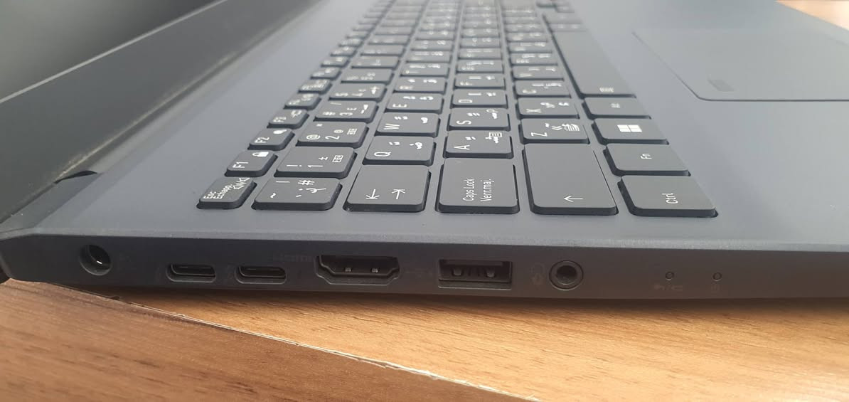 لابتوب  توشيبا
I7 12th
Ram 8 g
M.2 256 
Intel iris
سعر ٥٠٠ الف فقط  سعر مميز 
متوفرتوصيل لجميع محافظات العراق 
ضمان فحص سبوع


**إذا كنت صاحب هذا الإعلان وتريد حذفه لأي سبب، رجاءا أرسل رسالة إلى الدعم الفني**