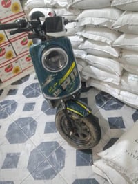 دراجه شحن جديده السعر 550 07707370138