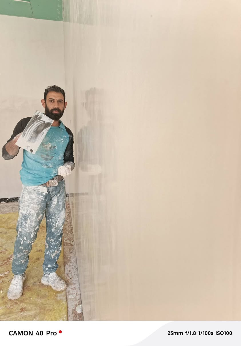 سلام عليكم عمل سمنت وجص وبورك شغل درجه اوله يوجد كادر كامل ستفسار
رقم هاتف ***********

سيد  علي
