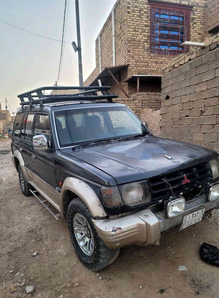 السلام عليكم باجيرو موديل ٢٠٠٠ مكينه كاز السعر ٣٥ وبيه مجال لشراي مكان السياره ***********
