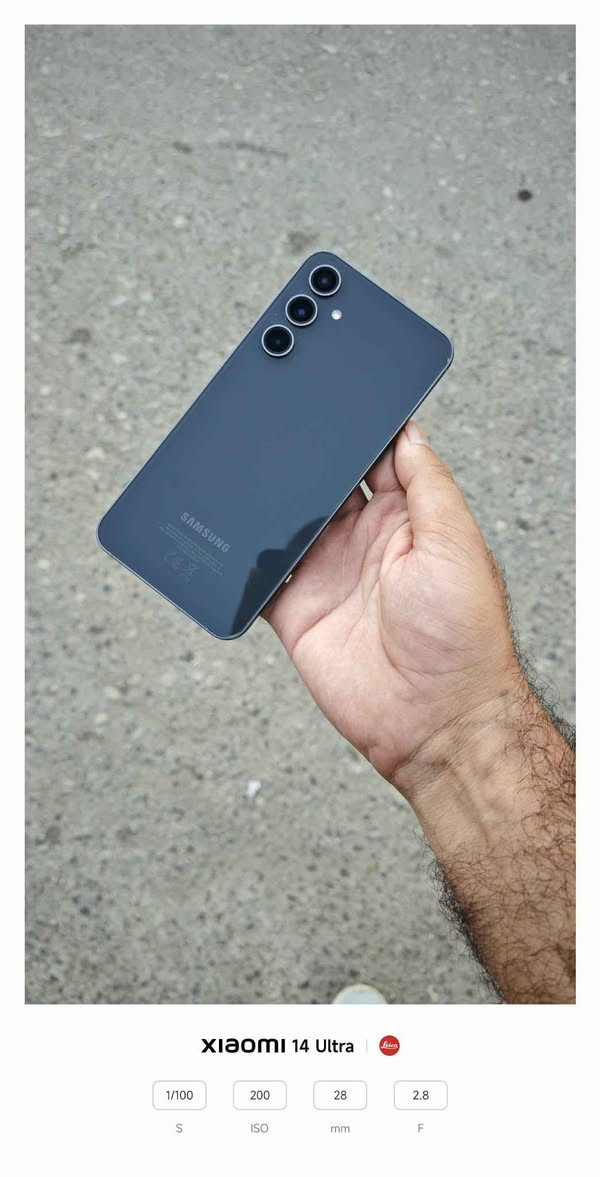 السلام عليكم 
Galaxy S23 FE
ذاكرة 256
رام8
نظافة/95\100
الجهاز ممفتوح بلادي اي عيب مابي 
بدون ملحقات فقط جهاز ابيعلك  
ومواصفاته معروفة 
السعر 400 
توصيل ماعندي 
مكاني بغداد الكاظمية 
*********** بغداد, العراق
