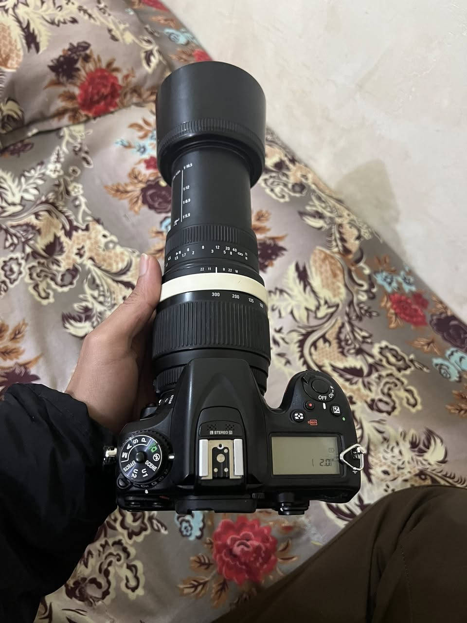 كامره نيكون 7100 نضافه 100
مكاني الكوت 
زوم رياضي 
بطاريه
وحقيبه 
وستاند
ورام 16
وحزام
رقم اي ستفيار ما اجاوب مازنجر فقط رقم
***********
