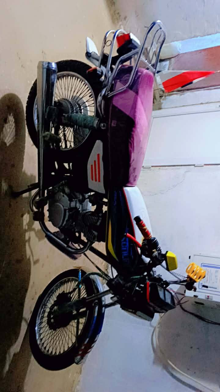 سورنك ٤كير للبيع ٢٠٢٣ مامفتوح سعر خاص وراق كامله


**إذا كنت صاحب هذا الإعلان وتريد حذفه لأي سبب، رجاءا أرسل رسالة إلى الدعم الفني**