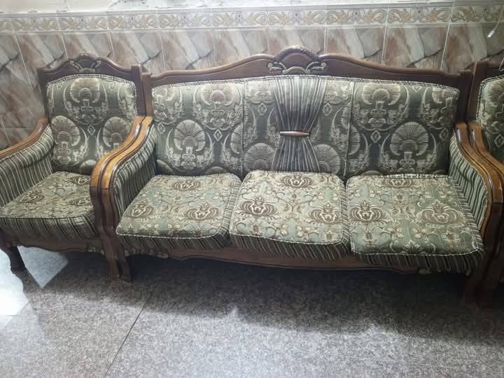 السلام عليكم تخم للبيع ب200 وبي مجال *********** هذا رقمي ومازنجر هم متواجد
