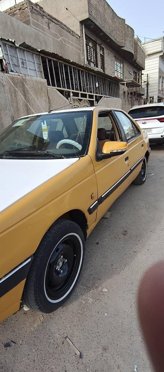 السلام عليكم بيجو لميس للبيع موديل 2012 مطلوبة هيئة وغرامات 550 تنگطع من حسابهة سيارة جاهزة كير وتخم تاير وصدر ومحرك وتبريد بيهة البطاين مال الباب شوي تعبانات شرط تحويل السعر 23 ورقة مكاني بغداد مدينة الصدر ***********
