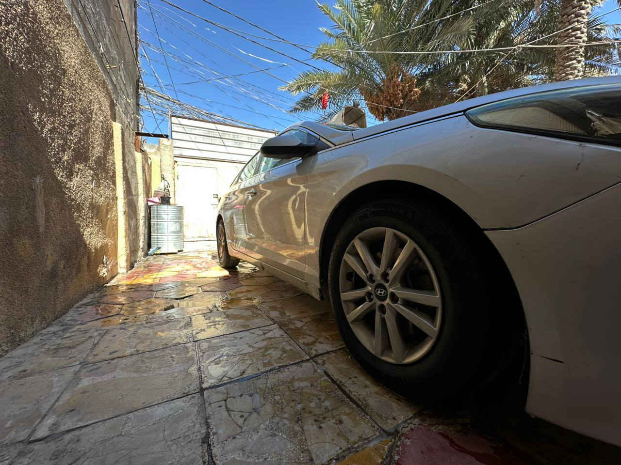 سلام عليكم سوناتا موديل 2015 وارد أمريكي حادثه جاملغ وبنيد بدون دواخل وبيها نص جاملغ صبغ وبيها مكانات بارد كير مكينه مكفولات لاتبخير ولاتنقيص مكينه معلايه وكززكيت يعني انسه دونز تبريد شغال سياره جاهزه حداديه تخم تاير بسمي هزه جديده رقم دولي مكانه كربلاء سعر 108وبيها مجال بسيط ***********
***********
