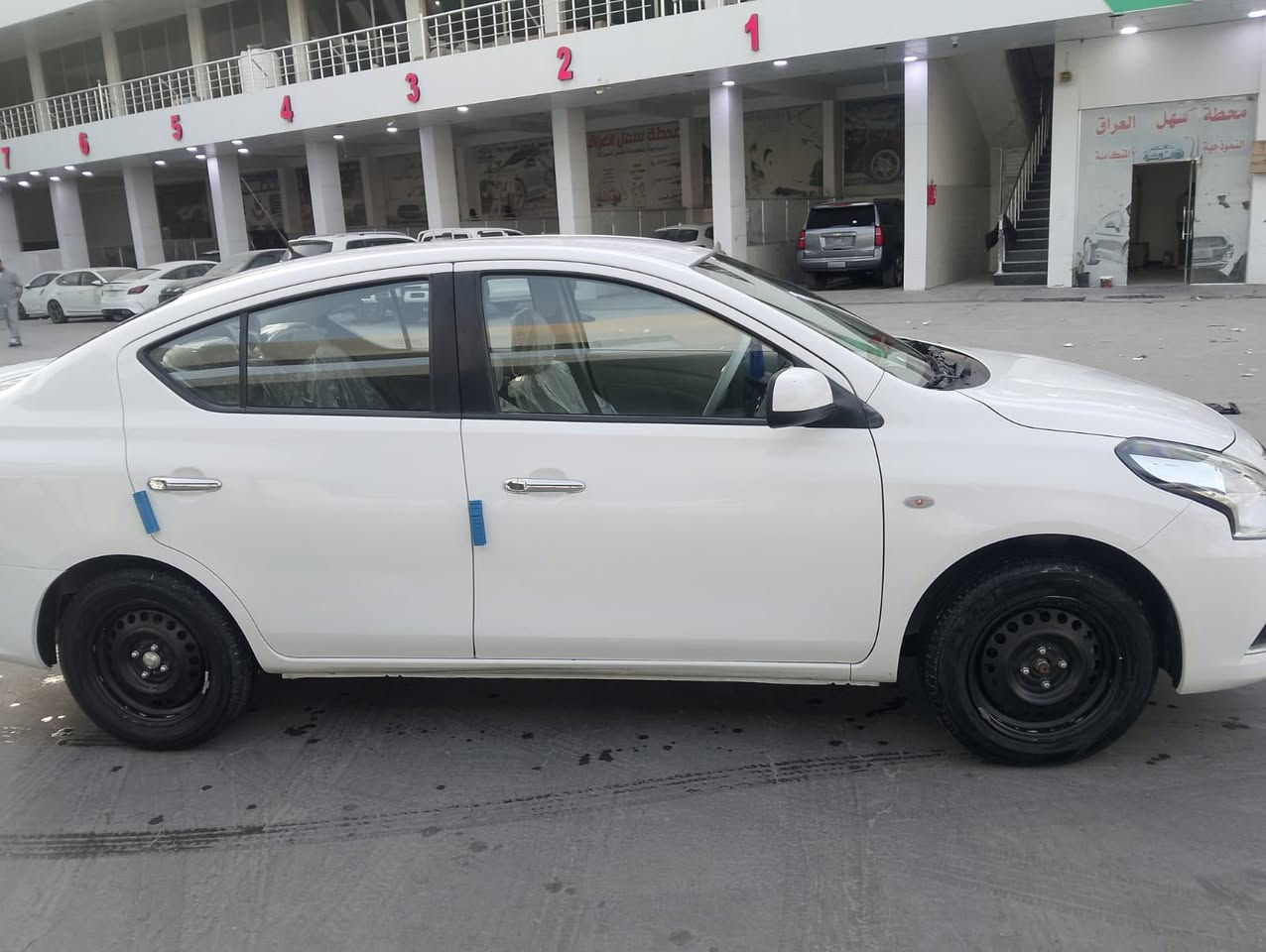 سلام عليكم نسان سني هندي ام البيلتة زركه مديل 2023 كفاله عامه ما عداه شخط زغير بل باب  ربيل وكاله تحول حاظر سياره ماشيه واحد وعشرين ألف شرط سبير ما نازل مكان سياره بصرة ساعر 117 وبيه مجال ستفسار تصل *********** مكلف بل نشار
