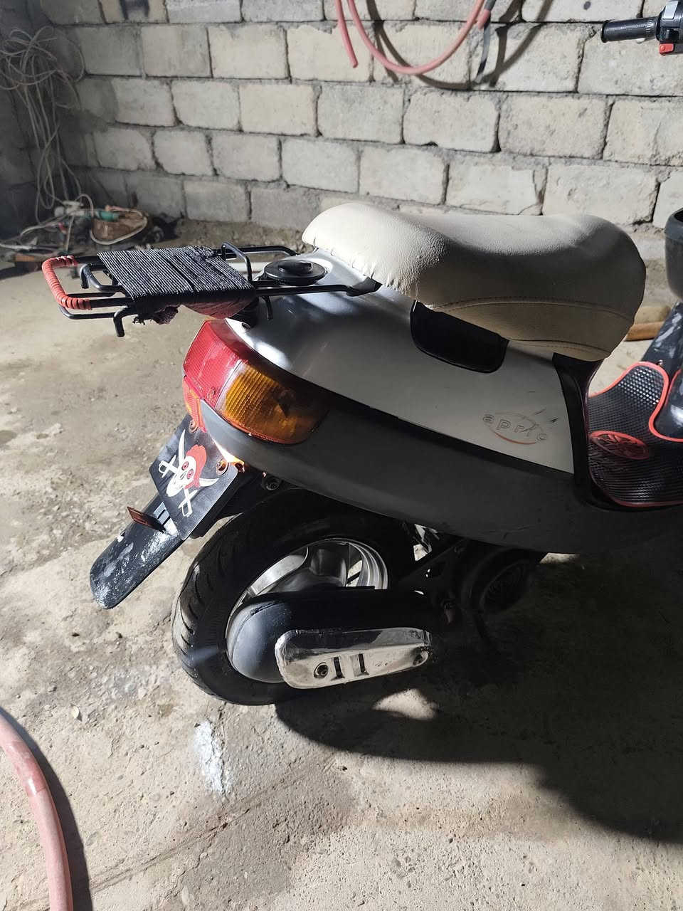 سلام عليكم
عندي ماطور بوتين للبيع جاهز من كلشي بس بي صوت اكسن وباتري ضعيف 
سعر 300 بي مجال للشراي 
مكاني كوكجلي قدس الثانيه 
***********
