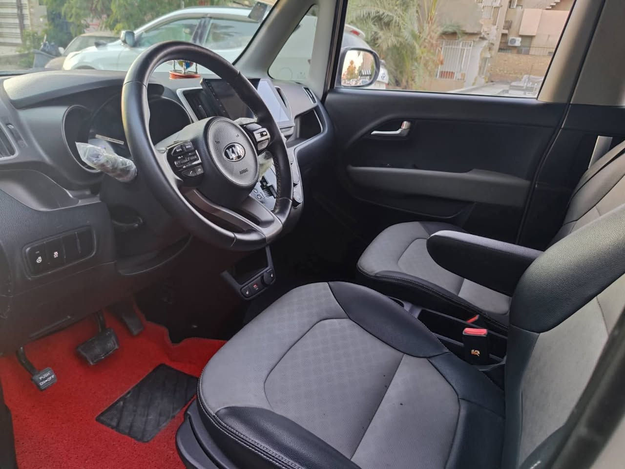 صُــنعت خصيصاً للمواطن الكوري  🇰🇷
السلام عليكم
كيا راي 2021 خليجي كفالة عامة من كلشي حته دعاميات كتلوك الشركة والبصمات احتياط موجودة
 فووول مواصفات
ماشية 23 الف فقط 
بصمة تشغيل 
بصمة ابواب
كشنات جلد 
كشنات كهرباء 
كشنات تدفئة وتبريد
ستيرن تدفئة
حساس خلفي امامي
كاميرا 
مري شفط 
باب خلفي سلايد ( واسعة من الداخل ) 
محرك 3 سلندر اقتصادي جداً 
رقم بغداد دولي هزه جديدة سنوية جديدة  وبأسمي
 السعر 98 ورقة وبيها مجال 
مكاني بغداد العامرية *********** واتساب+اتصال
