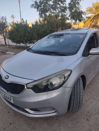 سيراتو15 فول عدى البصمه ماشيه 74الف بيه بابين صبغ كلش نظيفة مال جناي  ...