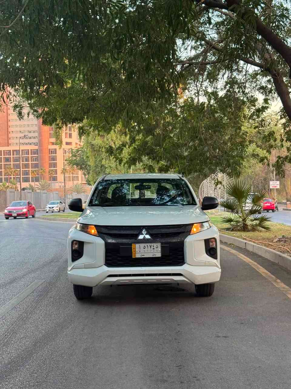 ‼️كل ما هو جديدوحصري نقدمه لك في ادق التفاصيل‼️
🚘 ميتسوبيشي بيك أب 2019 للبيع 🔥

🔹 الموديل: 2019�
🔹 المحرك: 4 سلندر�
🔹 ناقل الحركة: عادي�
🔹 الممشى: 198,000 كم�
🔹 رقم: بابل (شرط التحويل)�
🔹 الوارد: خليجي 🇬🇧�
🔹 الحالة: سيارة نظيفة، استخدام شخصي (مال جناي).�
🔹 التفاصيل: جميع تفاصيل الفحص والسونار مرفقة مع الصور.

💵 السعر: 13,300 دولار، وقابل للتفاوض ويا الجاد بالشراء.

📞 للاستفسار:-�
***********
