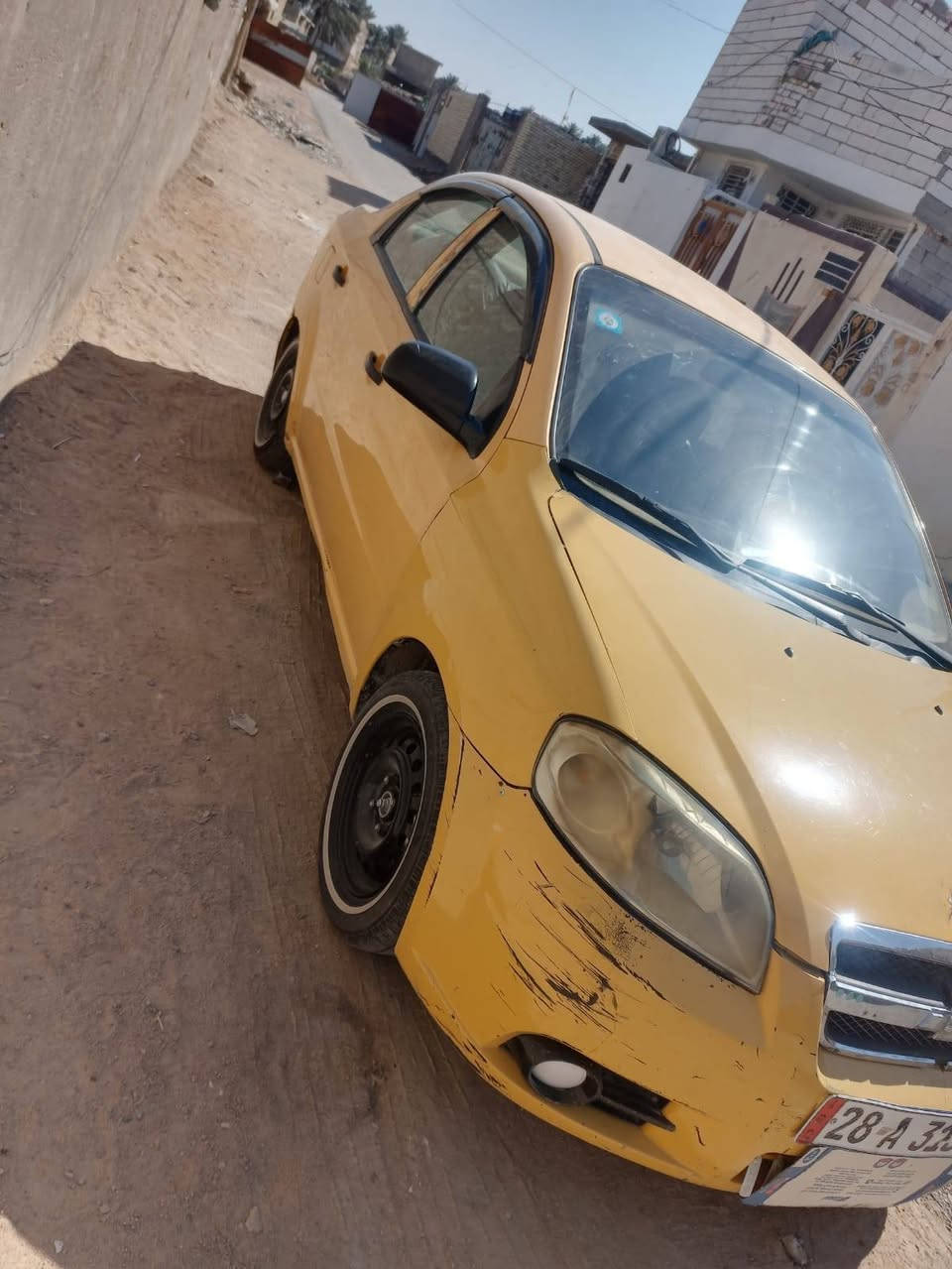 سلام عليكم أفيو موديل2010شركة العامة السيارة بأسمي مداور ثاني يوم  مصفرة مرور وهيئة وغرامات رقم انگليزي حدادية تخم تاير مكينة خير من الله سيارة معايزة شي  سعر 50وبيهة مجال قليل مكاني كوفة للاستفسار الاتصال***********
