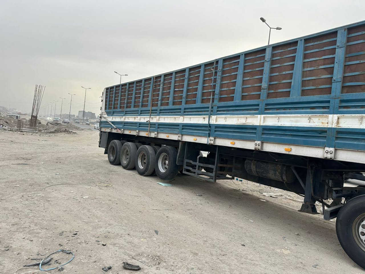 سلام عليكم  عربانه البيع طول 13و60
رتفاع صفاح 190صافي دناكير 14 صيني شاصي 16 علوان ابو غريب اني مكلف بل نشر *********** سعد الرعد
