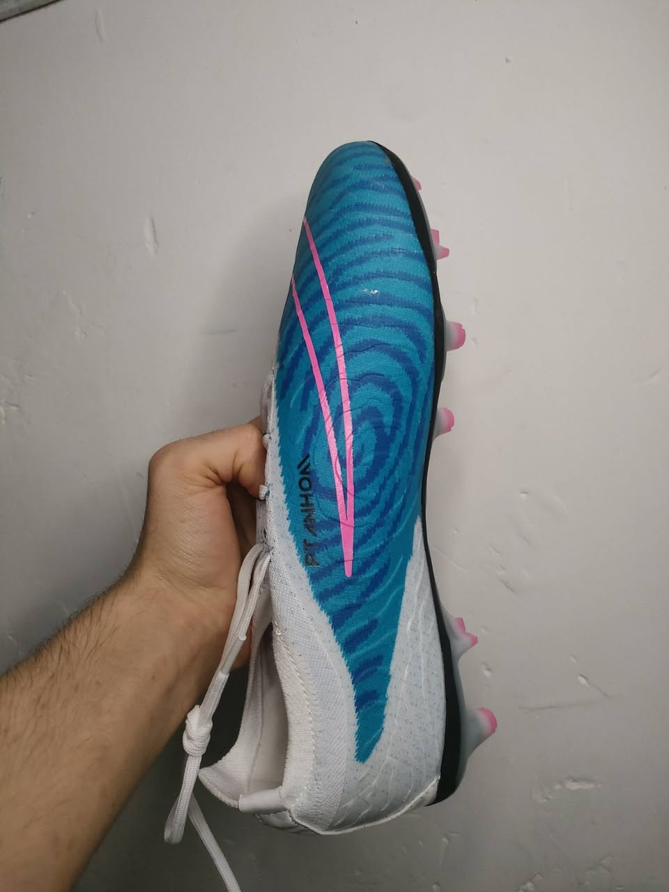 نايك فانتوم قياس41


**إذا كنت صاحب هذا الإعلان وتريد حذفه لأي سبب، رجاءا أرسل رسالة إلى الدعم الفني**