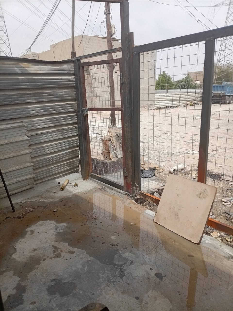 موقع للبيع حمل ٦٥٠ مكاين ٢ سكانيا الطاعون مجانا حصه ٢٥٠ بوردات ٥ خارجيه الأمين السده قرب سكله سيد ضياء، الاتصال *********** حجي علي الشمري
