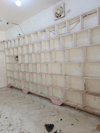 رفوف • محل • المجر الكبير
