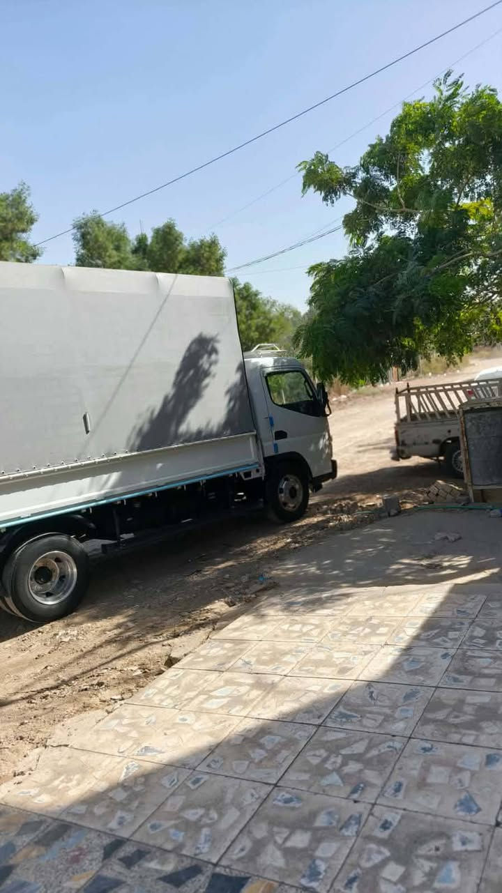 كنتر للبيع موديل 2024 رقم بغداد  كويتي محسن مكفولةماشيه 69.5
محور 17.5 ويل كروم سنويه لل2029 هزه جديده (تانكي كاز 170 لتر) دوشمه داخل :علماً السياره بي خط شغل شركه:_ المكان بغداد أبو غريب_ للتواصل  ***********/ *********** موجود واتساب 
ابيع مع الخط أو بدون خط
