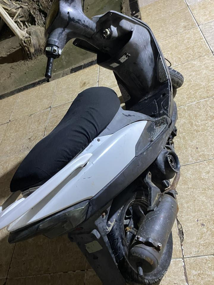 ماكس عدله مكينه حلوه ناعمه كفرات ختم واحد
بوشه ٤٩ الدراجه بيها صوت خفيف بالكلچ الأمامي عقل رياضي 
السعر 525 بيها مجال قليل 
*********** 
المكان بصره تنومه
