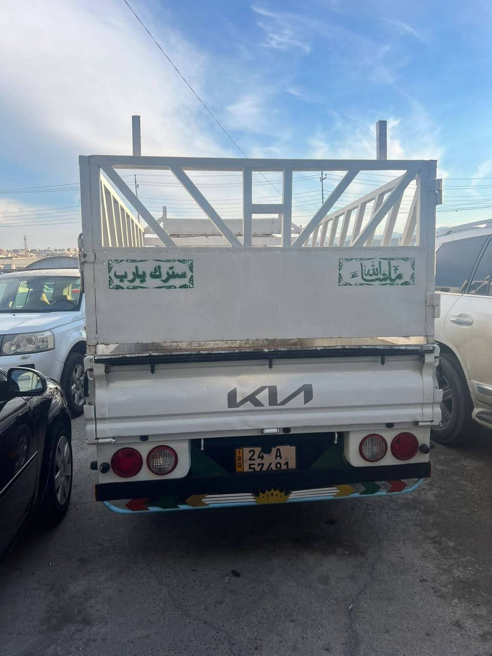 كيا 2700 بدون صبغ 2014 باسمي رقم دهوك سعره 128 ورقة ومجال بسيط عنوان دهوك سيميل  *********** شيخان, نينوى
