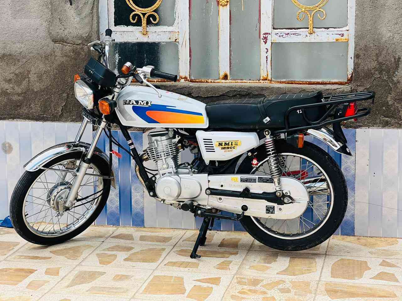 سلام عليكم دراجه 23شلامجه للبيع مكفوله سعرها 1200وبيها مجال ***********
