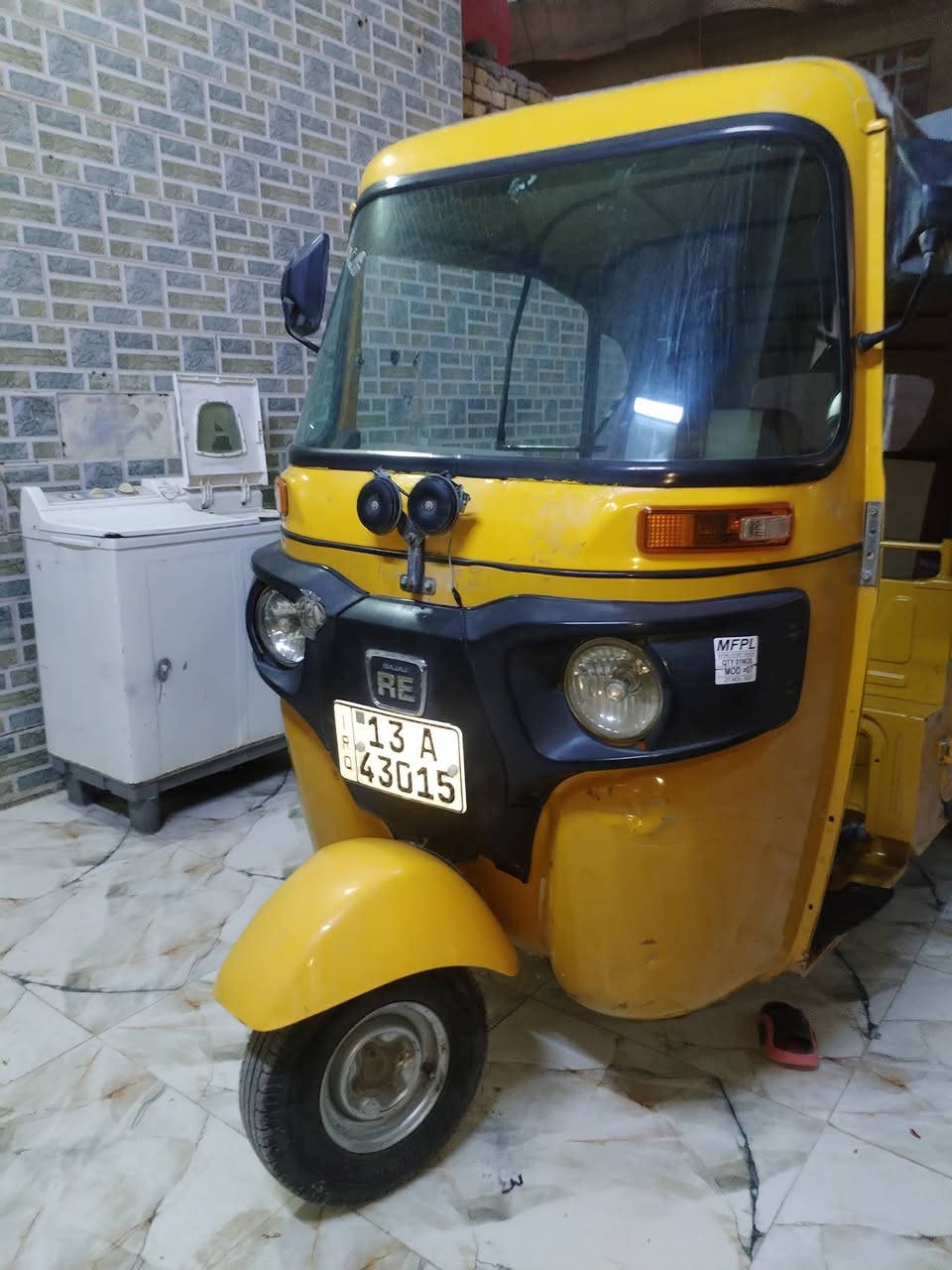 تكتك 21 سنويه ورقم نكليزي محرك مجفت لا ينقص ولا يبخر الكشره ما بيه لاصبغ ولا معجون مكفوله سعره 6800 وبيه مجال ***********
مكاني ميسان حي النداء
