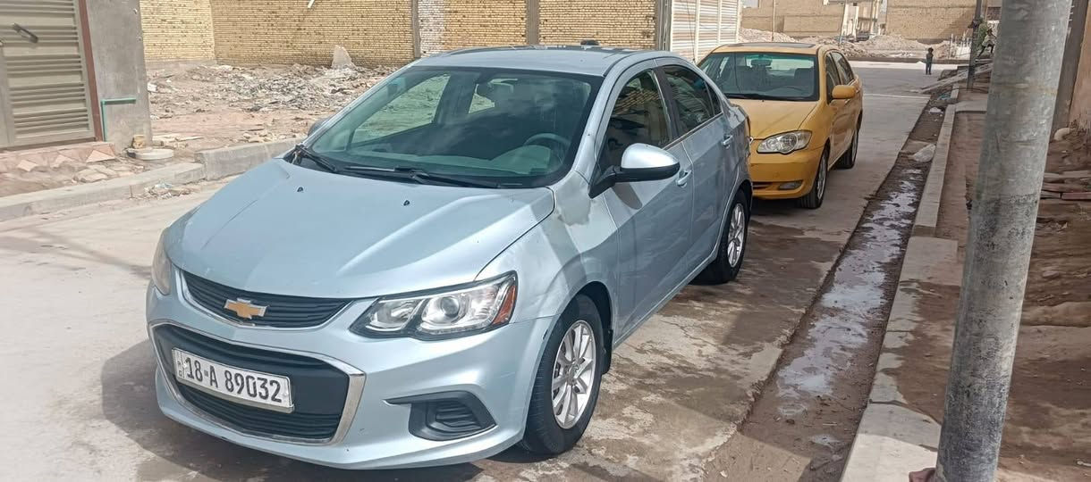 السلام عليكم شفر سونك مديل ٢٠١٧ بيها بنيد وجاملق محرك ١٨٠٠ دوش كير ٦ نمر Lt المرغوب تبريد تدفئه تحكم ستيرن شاشة كامره فول المواصفات عده الفتحه السعر ٨٢ وبيها مجال رقم انكليزي  العنوان الناصرية الاسكان الصناعي ***********
