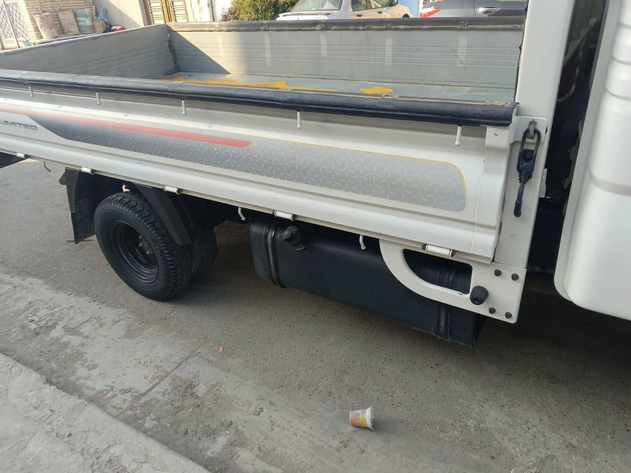 السلام عليكم
كية بنكو 2020
مكينة 2700
كفالة عامة
ماشية 65 الف
السعر 132
مكان السيارة البياع
الرقم ***********
