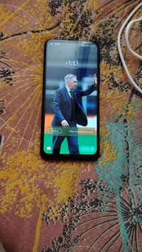 عندي موبايل للبيع نفنكس سعرها 125وبي مجال بسيط شراي يتصل لويجي خاص هذا...