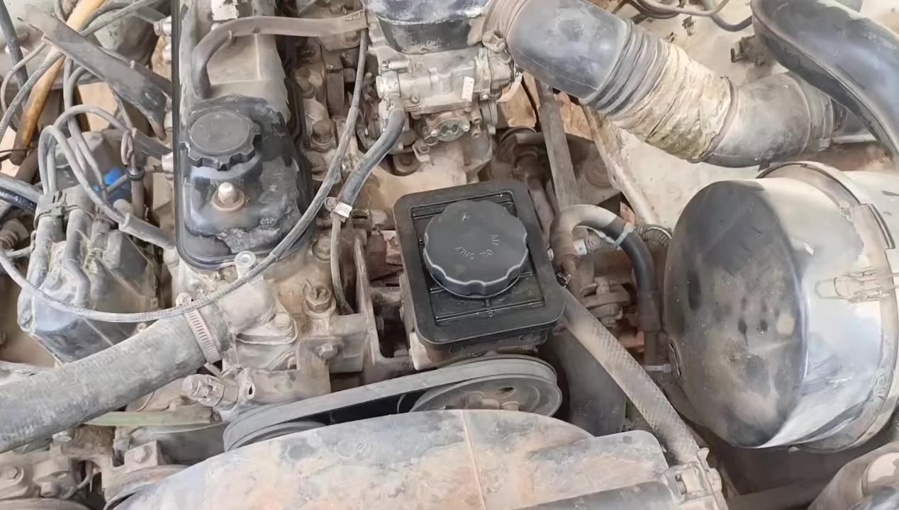 سلام عليكم دير للبيع موجود بيها اوراق مقفوله مكينه وقير تخم تاير ***********
