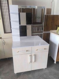 طاولة تواليت • مستعملة • كالار