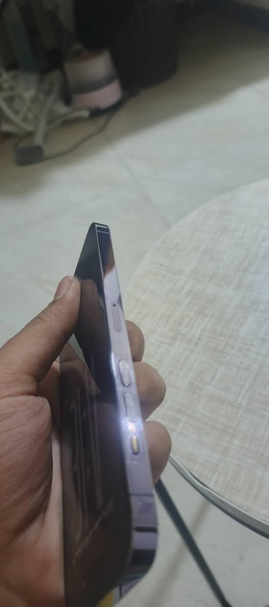 ***********
السلام عليكم ايفون 14 برو ماكس 256 بطاريه 79 جهاز مكفول فقط الظهر مفطور وليس كسر نظيف واي خلل مابي السعر 700
