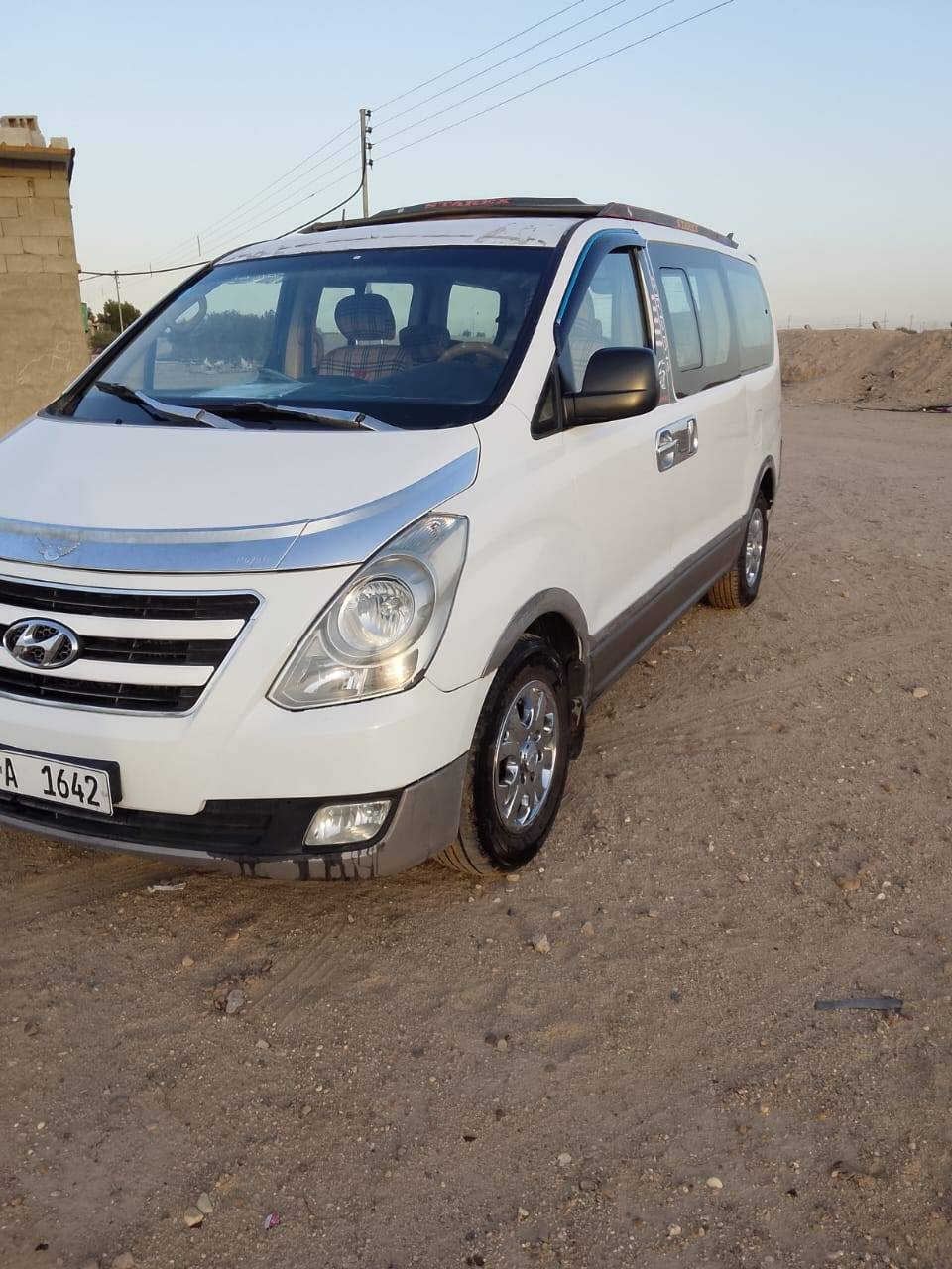 استاركس موديل 2008  مفتوح محركها جيس  للبيع  مستعجل مع خطها .مشغلها بشركه بيها دخوليه 6 اشهر  وسايقها موجود 
السياره مكفوله كفاله عامه بيها فقط بارد  بالجاملغ الخلفي صبغ قليل سنويتها 29 وبأسمي ومكانها زبير بصره 
سعرها  135 قفل 
***********
