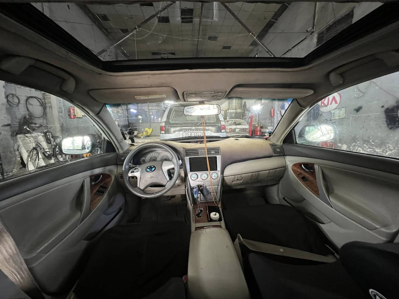 تۆێۆتا کامری مۆدێل ٢٠٠٧
خلیجی فول ماسەفات بیلاد پەردە  تحدید سرعە سوکان ڤۆلێوم شاشە ایپاد کامێرا  جام کارەبا ئاوێنە کارەبا سەقف سلایت لایت  بلاجکتۆر زینۆن  سەنەوی ٢٠٣٠ سەیارەکە سبوخ عامە لای سەیاقی لێدرایە پێشو پشتی کەپسه تەقەو رەقە بەشەرت گێرو مەکینە و کارەبای بەشەرت
سعر ٨٠وکەمێک معامەلە  
شوێن هەولێر ژم.***********
