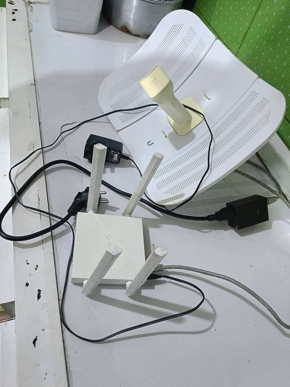 السلام عليكم من رخصت الادمن شبكت انتريت كامله للبيع المكان القرنه للستفسار علا الرقم ***********
