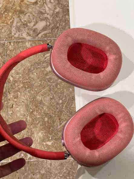 سلام عليكم AirPods Max
نظافة ٩٠٪؜ 

السعر 525 

تواصل خاص او على الرقم

***********

يوجد توصيل لجميع المحافظات
